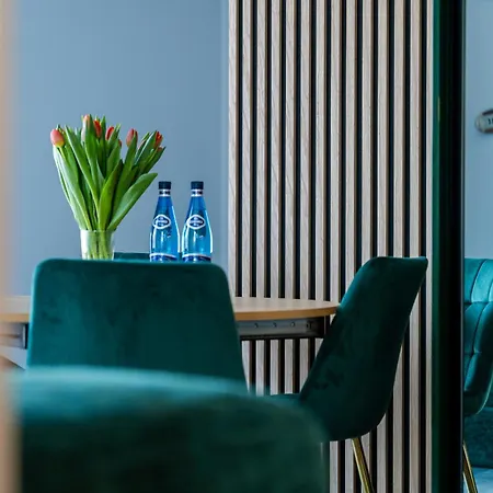 Alpejski - Orlik - Blisko Arena, Kościół Wang I Szlaków