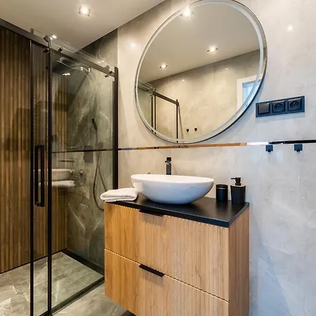 Alpejski - Orlik - Blisko Arena, Kosciol Wang I Szlakow 아파트 *